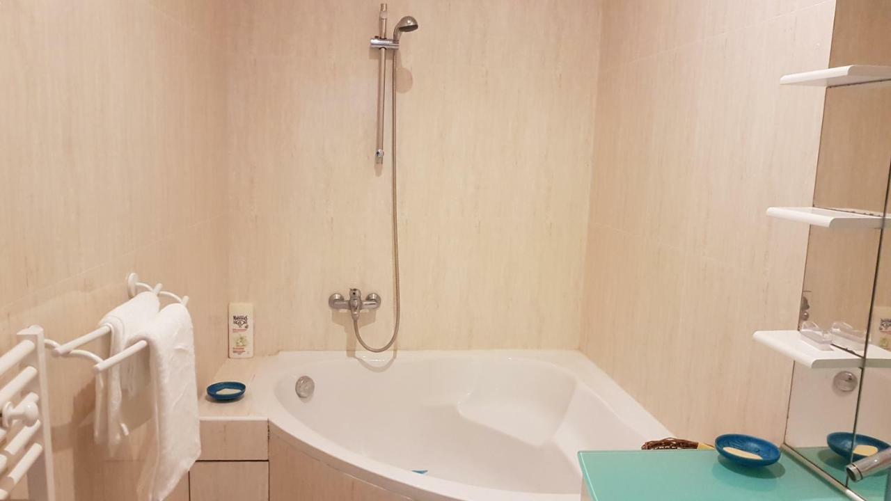 Appartement Cosy Et Lumineux Idealement Place Boulogne-sur-Mer Luaran gambar
